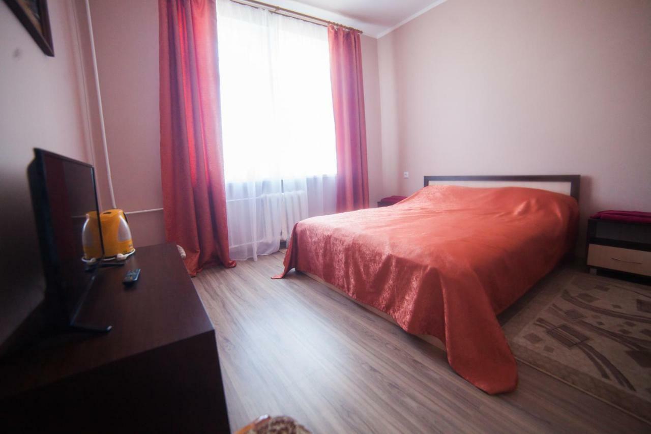 Dvina Hotel Poloțk Exterior foto